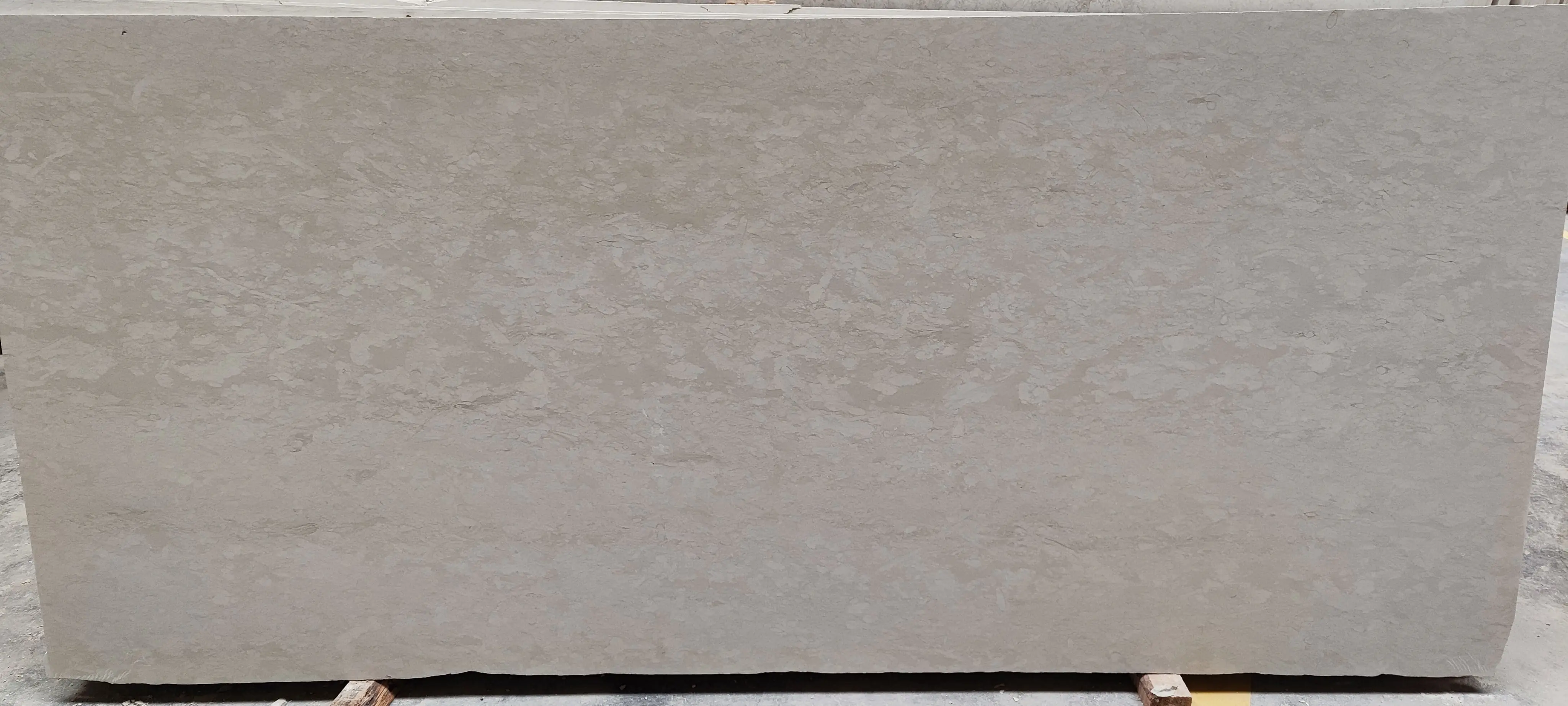 vratza grey