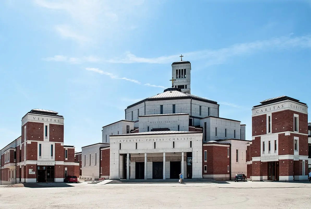 CENTRUM JANA PAWŁA II - KRAKÓW